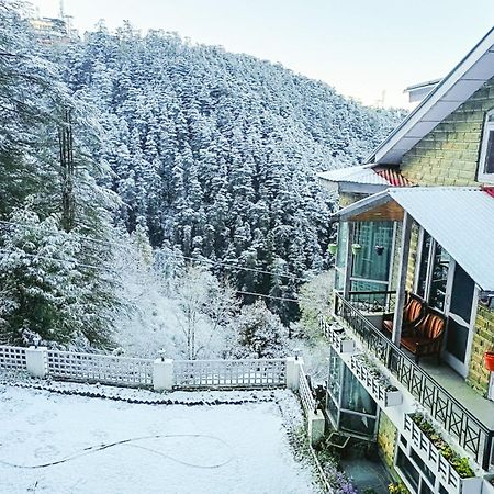 Whispering Pines Villa Shimla Buitenkant foto